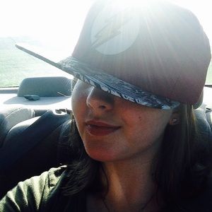 Meet your Posher, Olivia